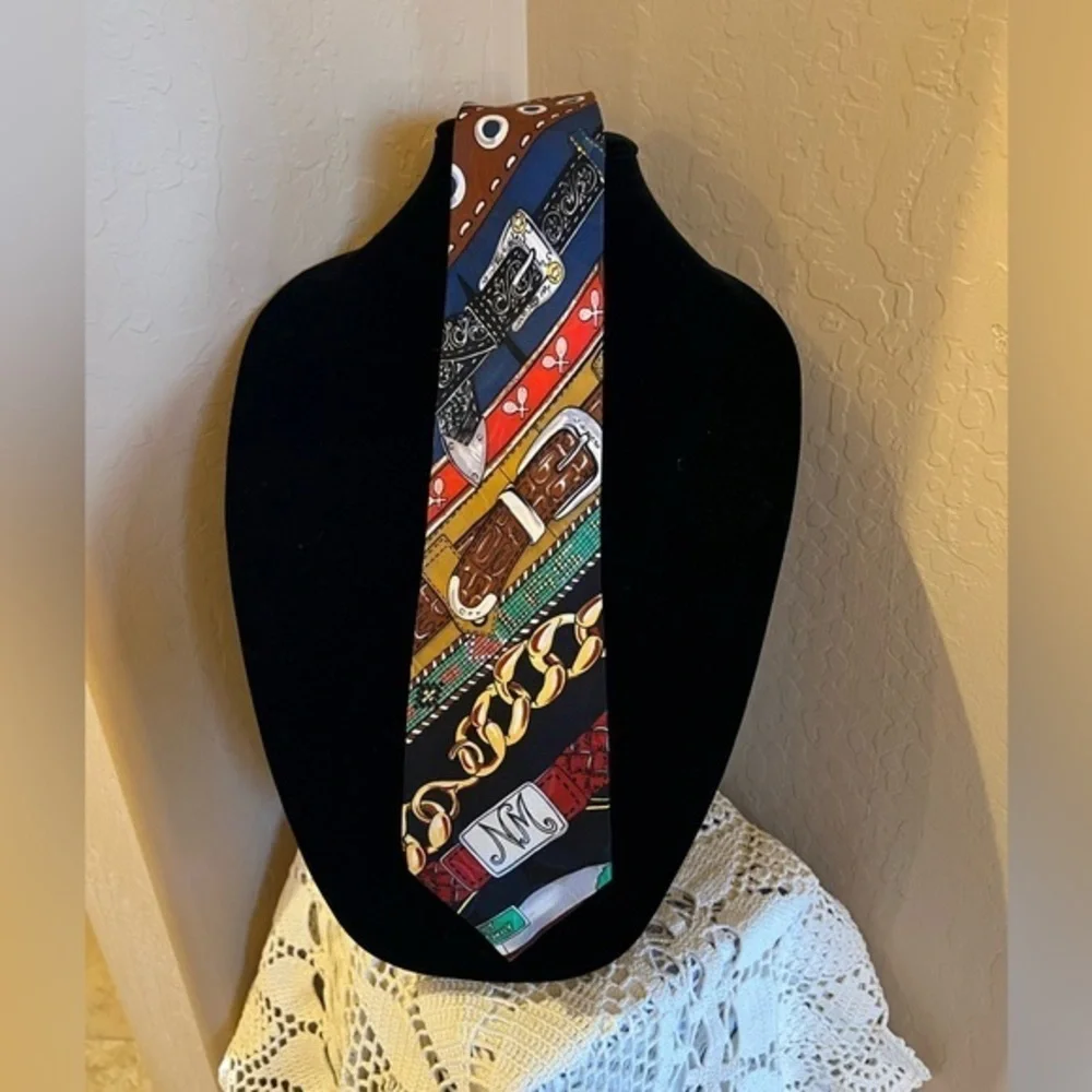 Vintage Nicole Miller Men's 1992 Belts Theme Black Green Tie Silk 58
